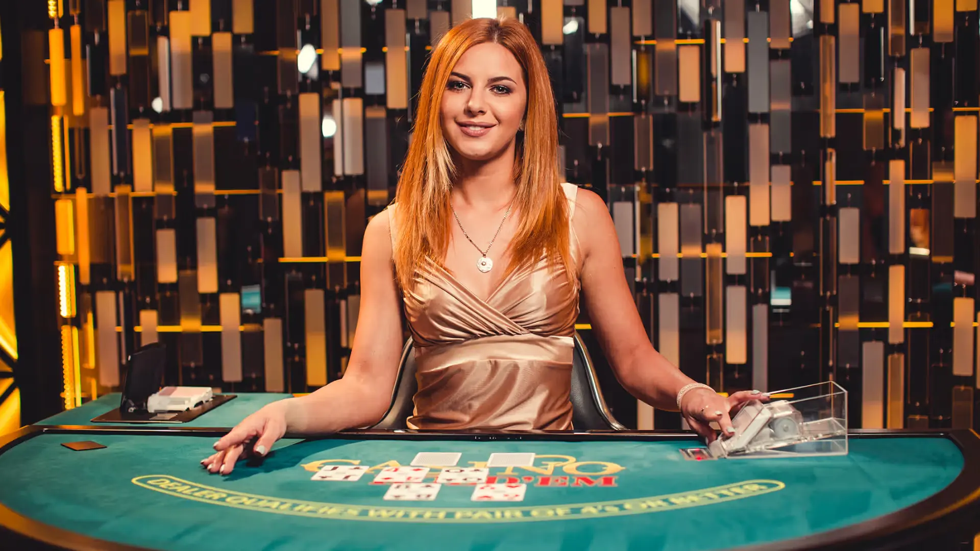 Live Casino Hold'em so živým krupiérom