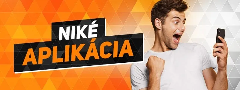 Banner Niké aplikácia s mužom, ktorý sa teší pri pohľade na mobil