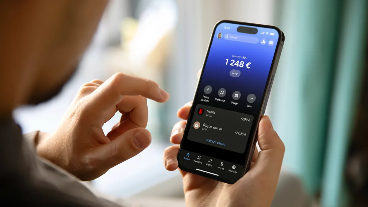 Aplikácia Revolut v slovenčine so zostatkom účtu v eurách na iPhone