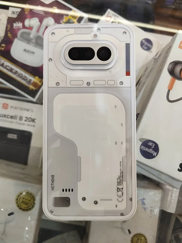 Zadná strana Nothing Phone (4a)