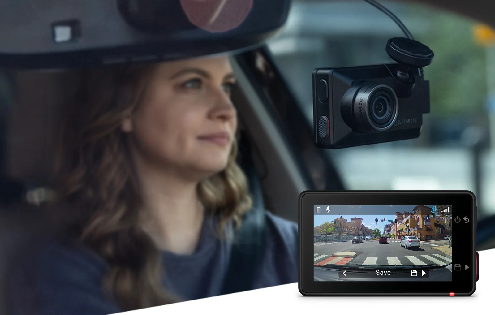 Palubná kamera Garmin Dash Cam X upevnená na čelnom skle za spätným zrkadlom, vedľa náhľad záznamu na displeji